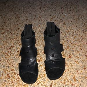 aerosoles heel rest medium upper balance wedges